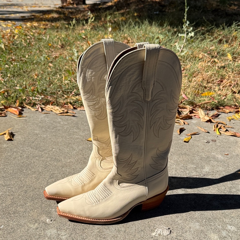 Tecovas Annie Cream Western Boots